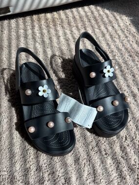 Croc Platform Sandals women’s size 8